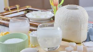 Vietnamese coconut jelly and coconut jelly cube: Clear, crispy and refreshing